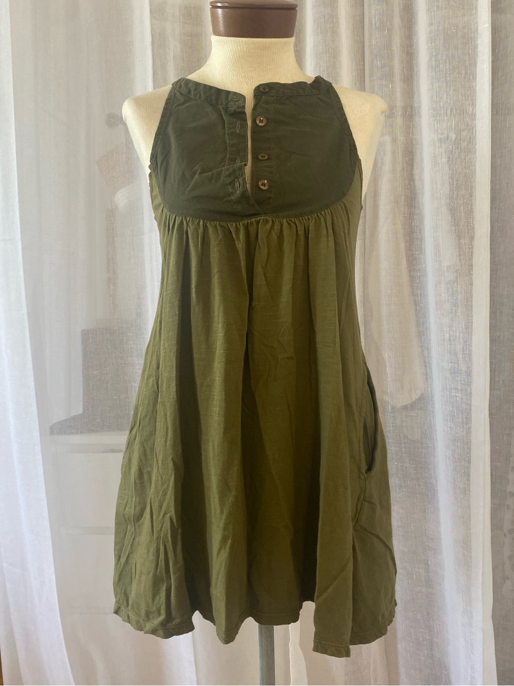 Women’s Babydoll DressOlive Green Bibbed Sleeveless Size XS